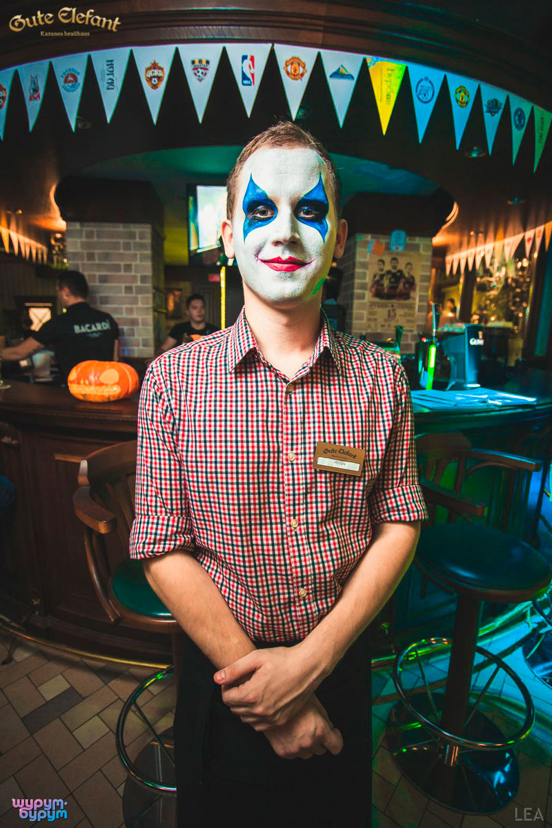 Halloween в пивном ресторане Gute Elefant